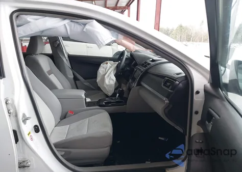 2012 Toyota Camry Le z USA, uszkodzony, nr VIN 4T1BF1FK1CU532968